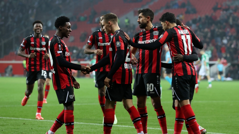 Bayer Leverkusen có thêm 3 điểm để nuôi hy vọng vô địch (Ảnh: Twitter) Bayer Leverkusen có thêm 3 điểm để nuôi hy vọng vô địch (Ảnh: Twitter)