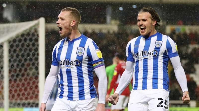  Cơ hội để Huddersfield thăng tiến trên BXH (Ảnh: Twitter)