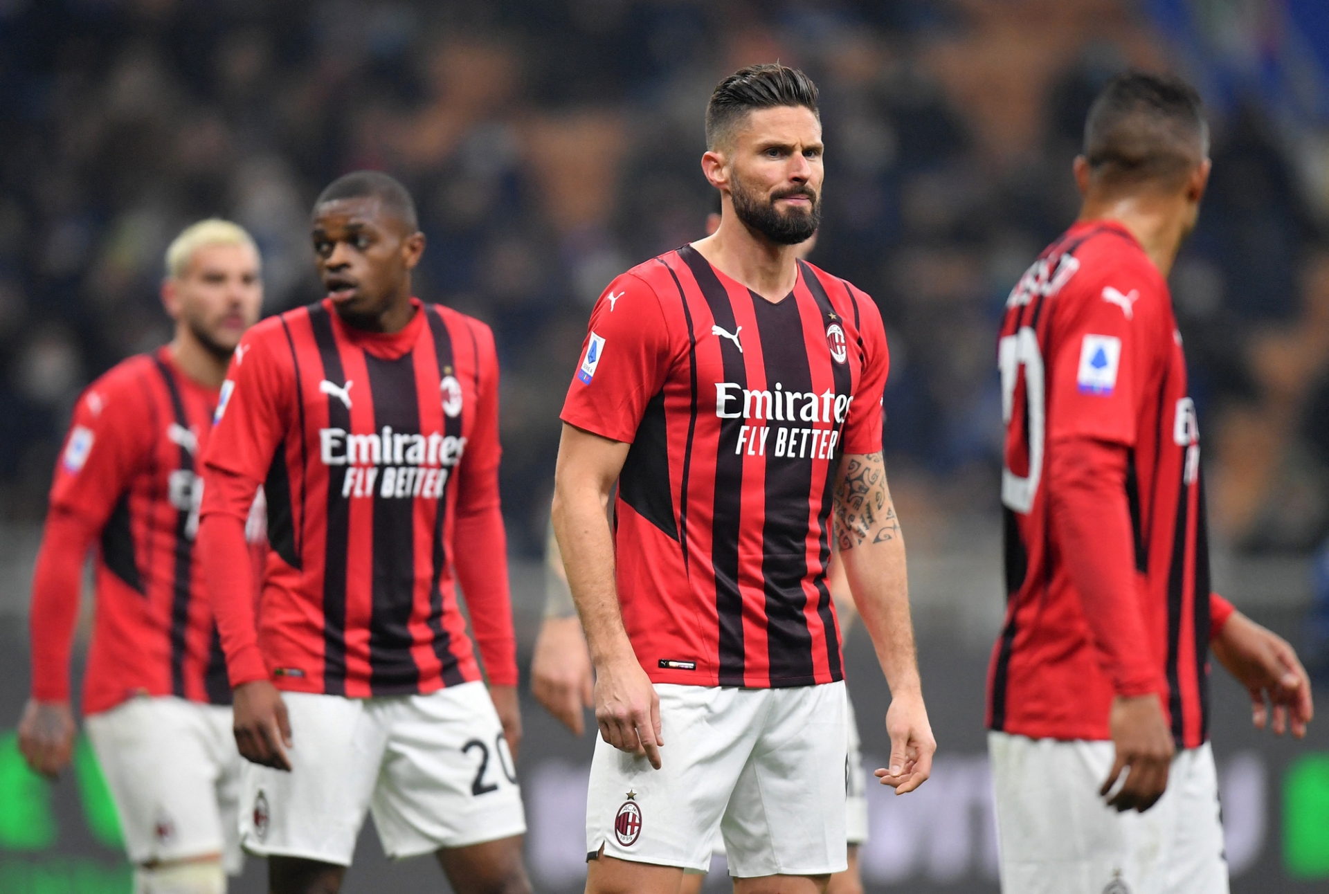 Nhận định AC Milan vs Udinese (0h45 26/02/2022) vòng 27 Serie A