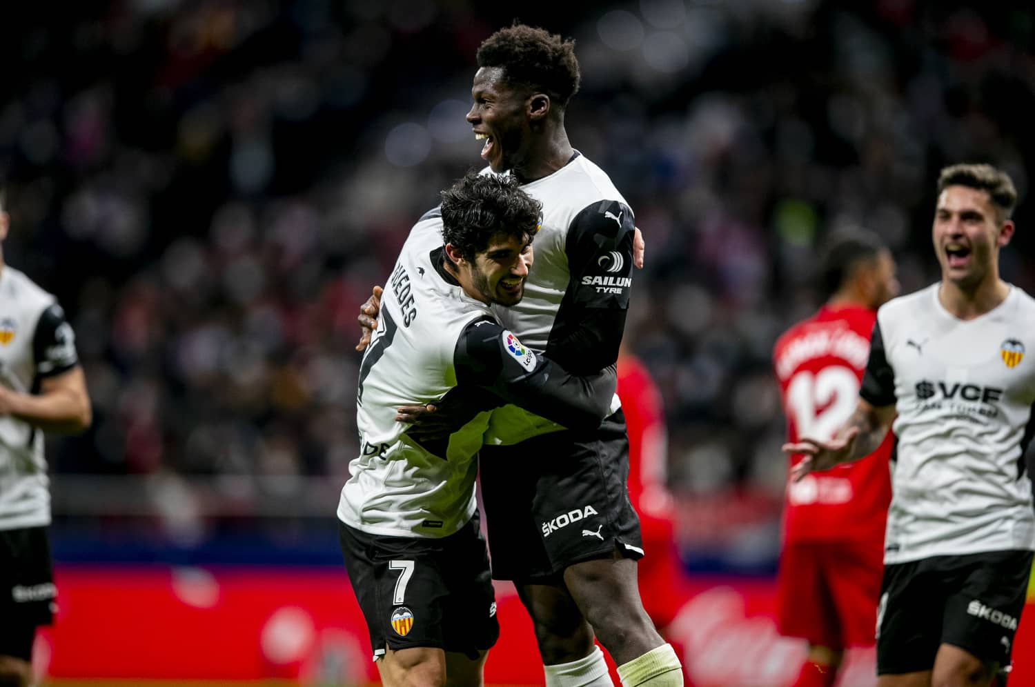 Nhận định Mallorca vs Valencia (3h 26/02/2022) vòng 26 La Liga