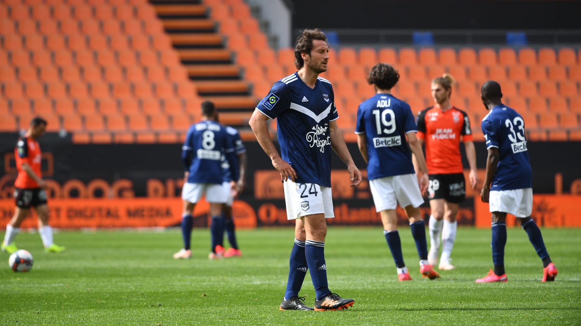 Bordeaux vùng vẫy trong cuộc chiến trụ hạng (Ảnh: Foot Mercato)