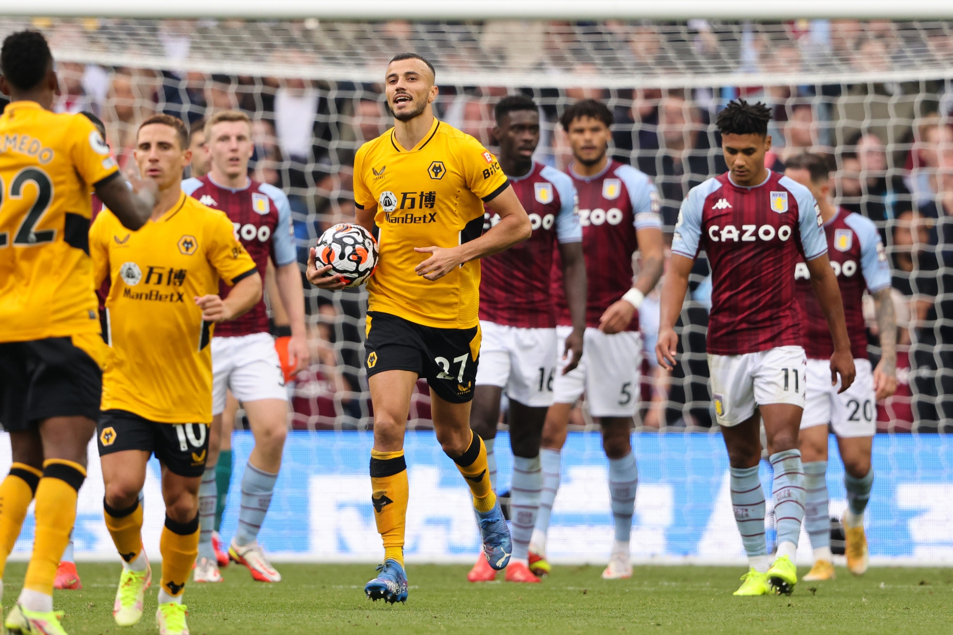 Wolves và Aston Villa cống hiến 1 trận cầu hấp dẫn (Ảnh: Twitter)