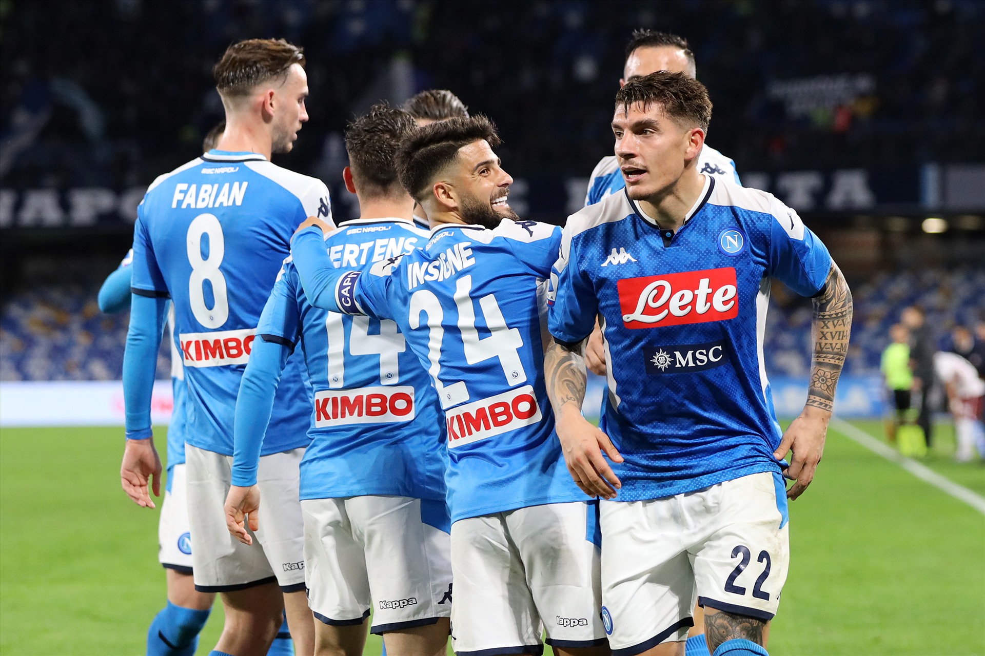 Napoli cần chiến thắng để lấy lại ngôi đầu bảng (Ảnh: Goal)