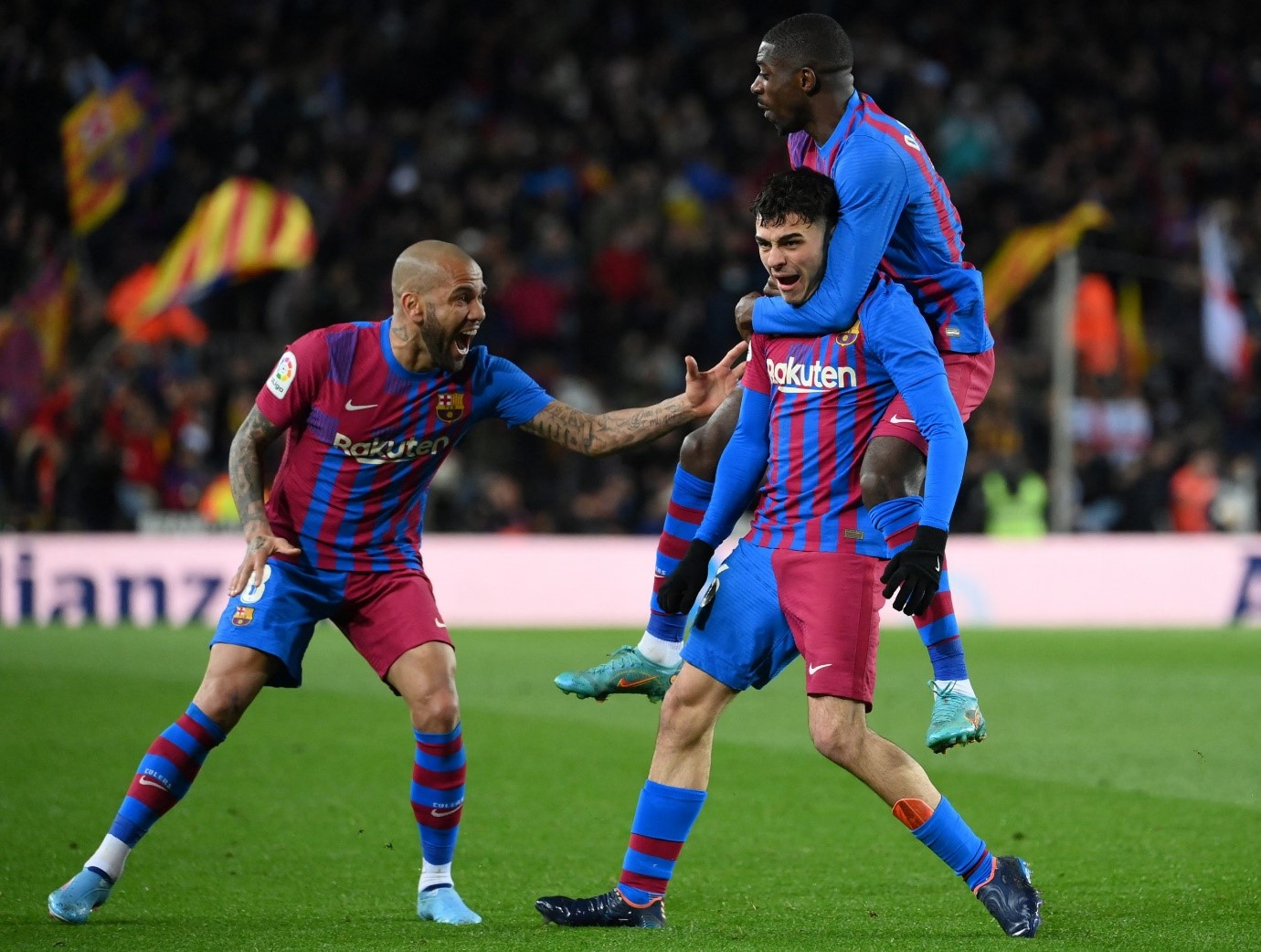 Barcelona bước tiếp vào vòng sau (Ảnh: Twitter)