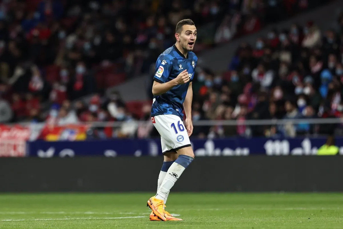 Alaves đứng trước nguy cơ cao rơi xuống La Liga 2 (Ảnh: Twitter)