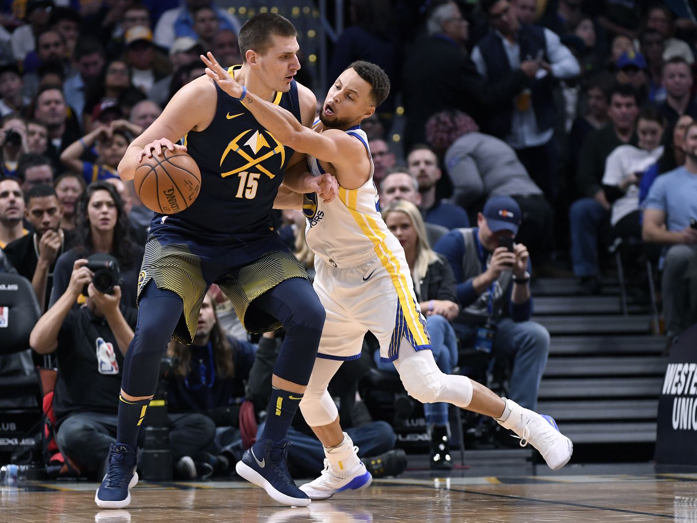 Denver Nuggets tiếp đón Golden State Warriors trên sân nhà (Ảnh:Youtube)
