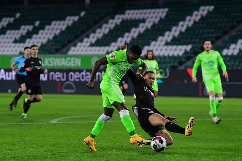 Stuttgart sẽ buộc phải giành chiến thắng trước Wolfsburg nếu muốn có cơ hội trụ hạng thành công (Ảnh: Twitter) Stuttgart sẽ buộc phải giành chiến thắng trước Wolfsburg nếu muốn có cơ hội trụ hạng thành công (Ảnh: Twitter)