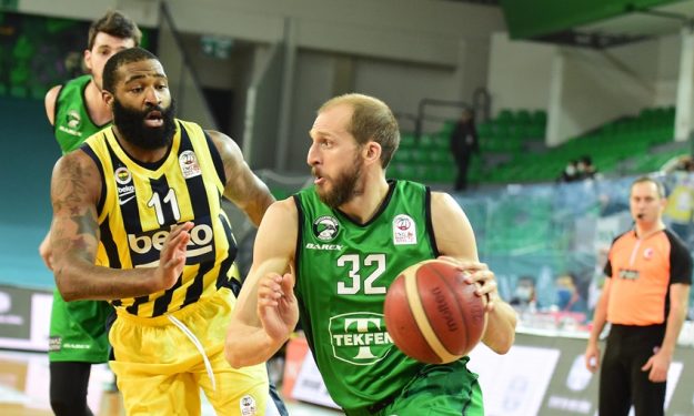 Fenerbahce Beko tiếp đón Darussafaka Tekfen trên sân nhà (Ảnh:Youtube) Fenerbahce Beko tiếp đón Darussafaka Tekfen trên sân nhà (Ảnh:Youtube)