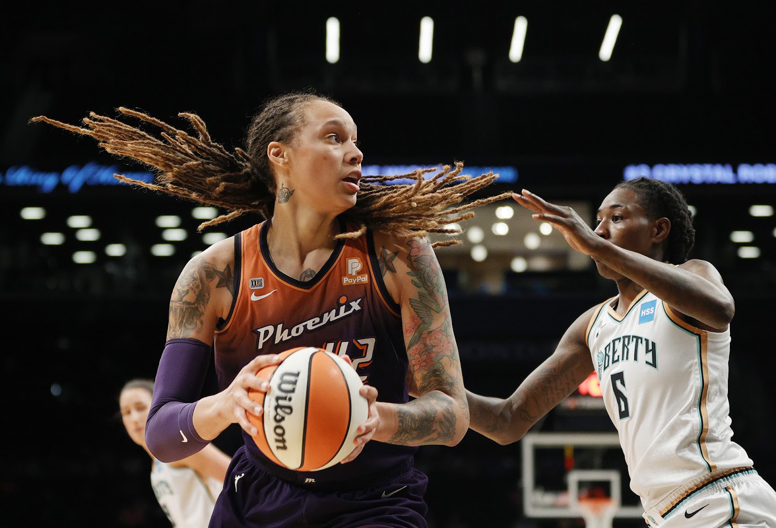 Phoenix Mercury tiếp đón New York Liberty trên sân nhà (Ảnh:Youtube)