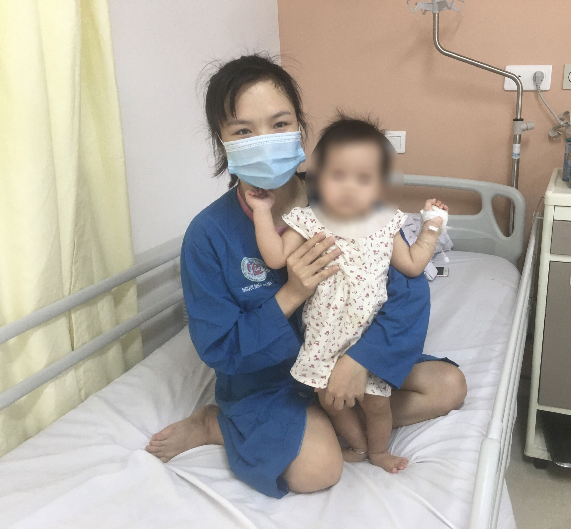 Trẻ mắc Adenovirus đăng được điều trị tại Bệnh viện Quân y 108