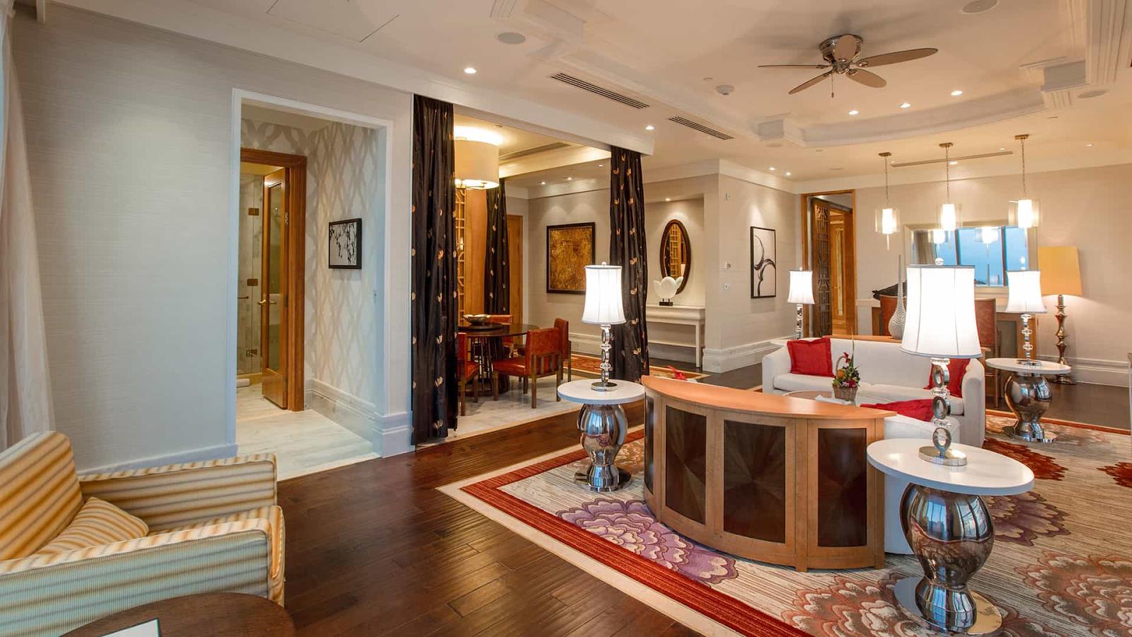 Góc phòng Suite Golf View