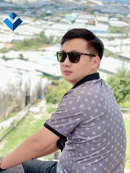 Người đứng sau VPhone24h: Bỏ học để khởi nghiệp từ tay trắng 4 Người đứng sau VPhone24h: Bỏ học để khởi nghiệp từ tay trắng 4