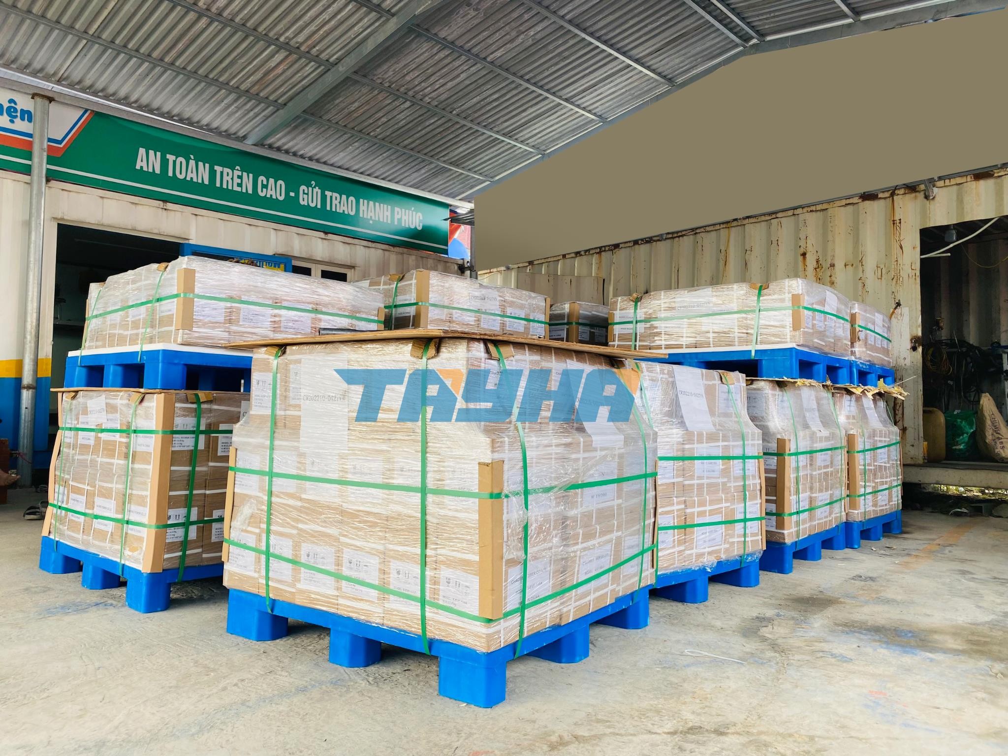 Đại lý Tây Hà chuyên cung cấp ắc quy chính hãng cho xe đạp điện, xe máy điện