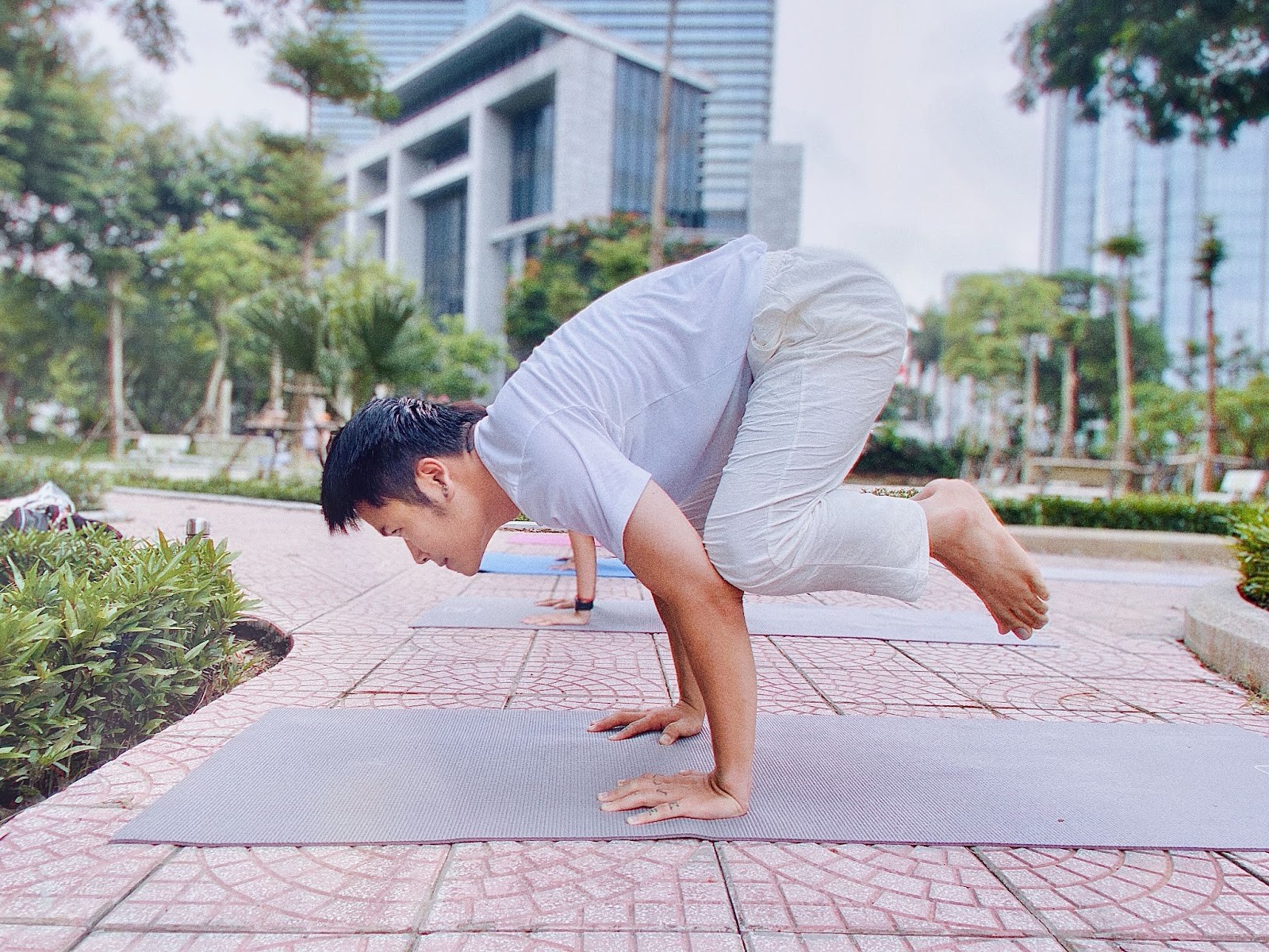 Một buổi tập yoga cổ điển của Lê Sang
