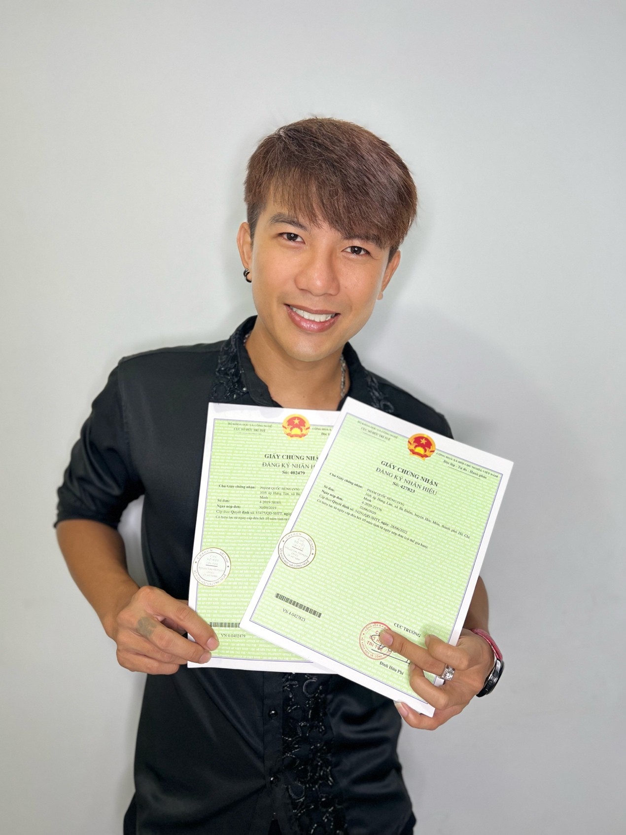 Hot Tiktoker Hùng Đông Tinh đạt ngưỡng 3,6 triệu người theo dõi trên kênh Tiktok - Ảnh 5