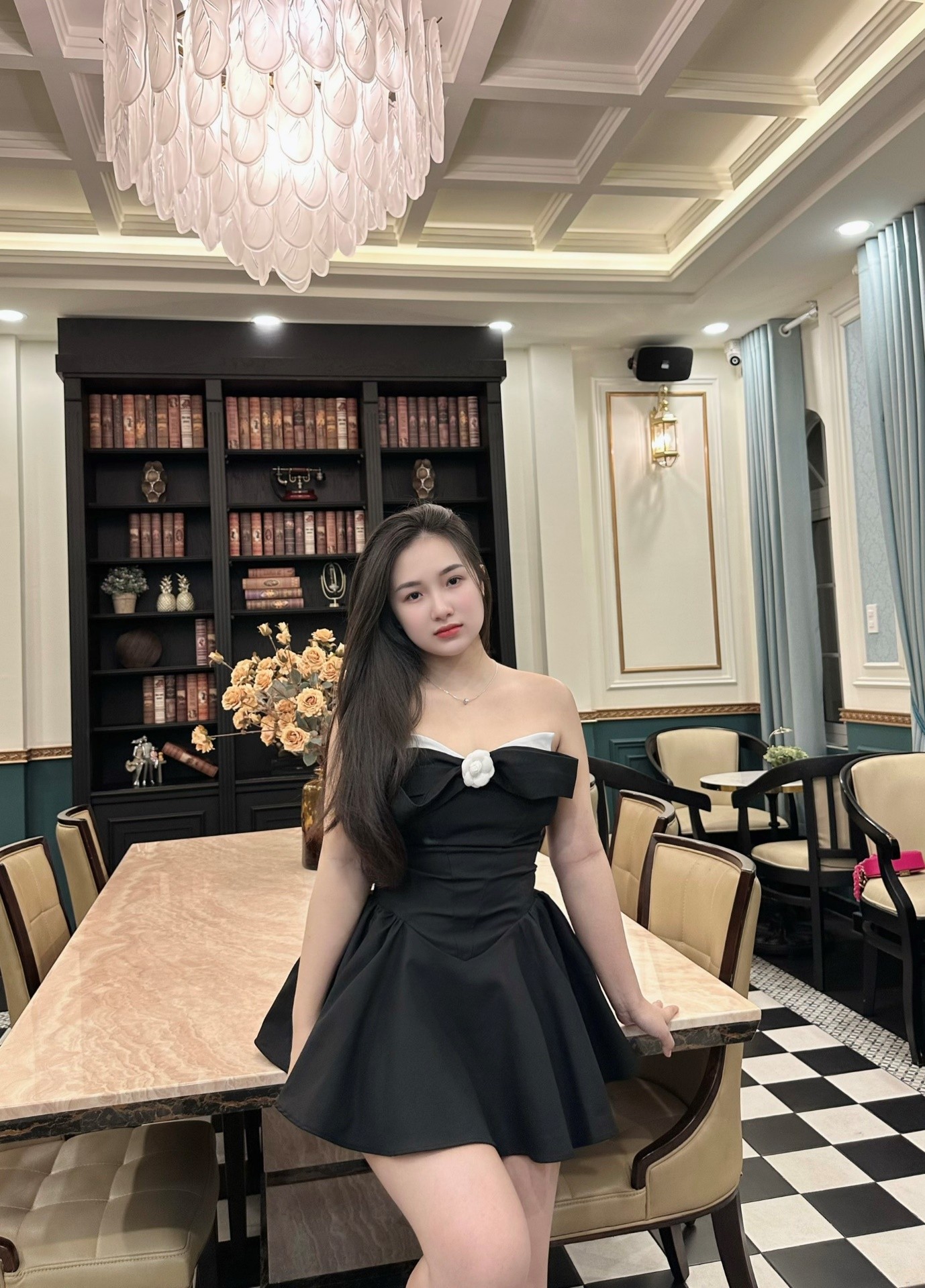 Trần Thị Thùy Linh và hành trình vươn tới thành công trong ngành thời trang - Ảnh 3 Trần Thị Thùy Linh và hành trình vươn tới thành công trong ngành thời trang - Ảnh 3