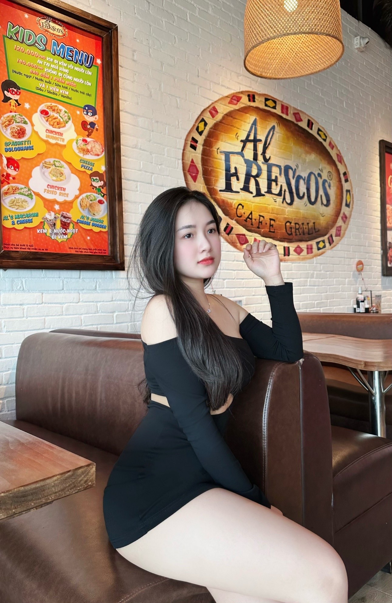 Trần Thị Thùy Linh và hành trình vươn tới thành công trong ngành thời trang - Ảnh 4 Trần Thị Thùy Linh và hành trình vươn tới thành công trong ngành thời trang - Ảnh 4