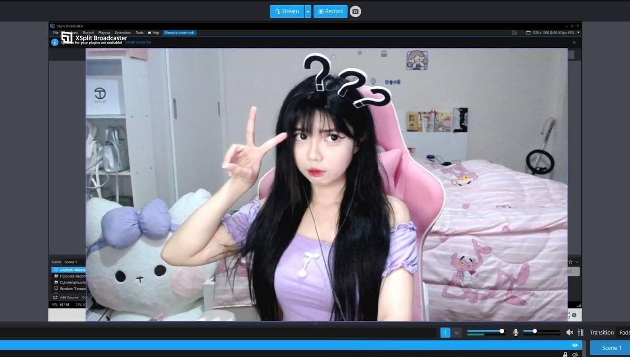 Cô nàng thường xuyên livestream game vào mỗi buổi tối