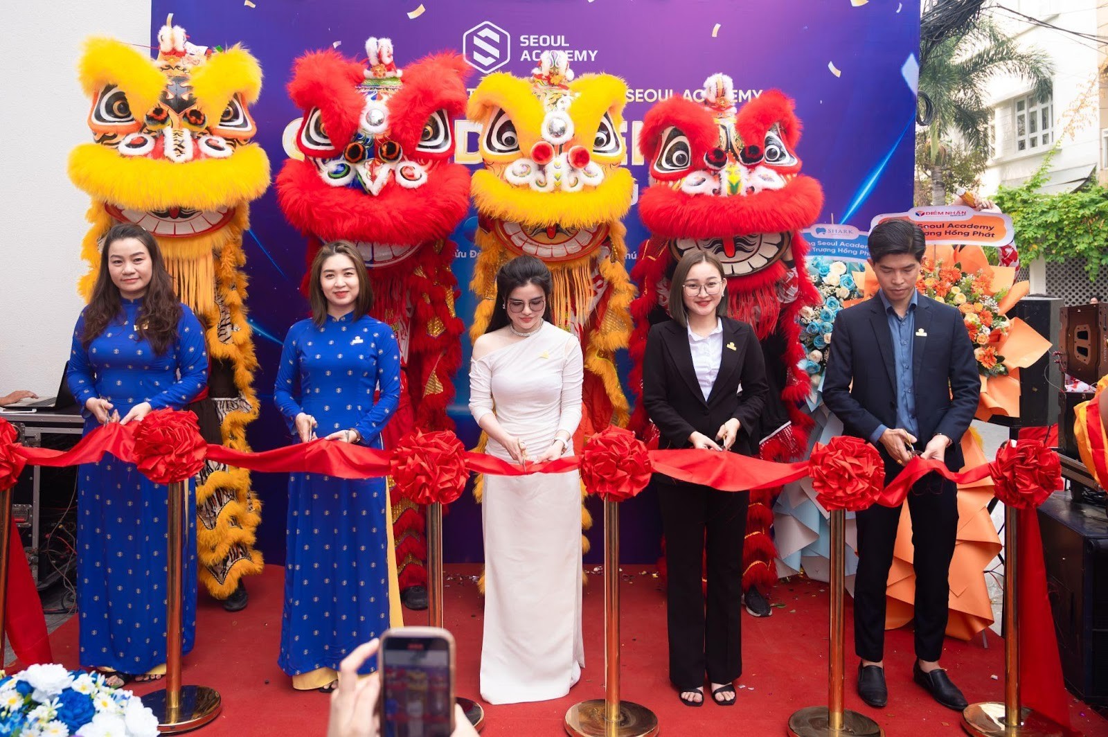 Seoul Academy trụ sở Tân Phú khai trương trong không khí tưng bừng Seoul Academy trụ sở Tân Phú khai trương trong không khí tưng bừng