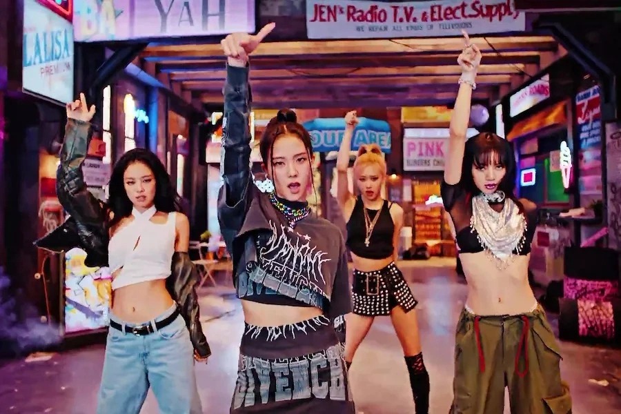 Hình ảnh BlackPink trong 'Shut Down'