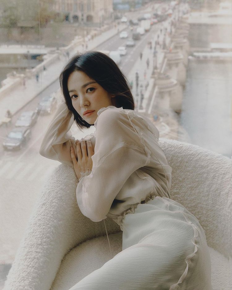 Song Hye Kyo là ngoại lệ của showbiz Hàn - Ảnh 9