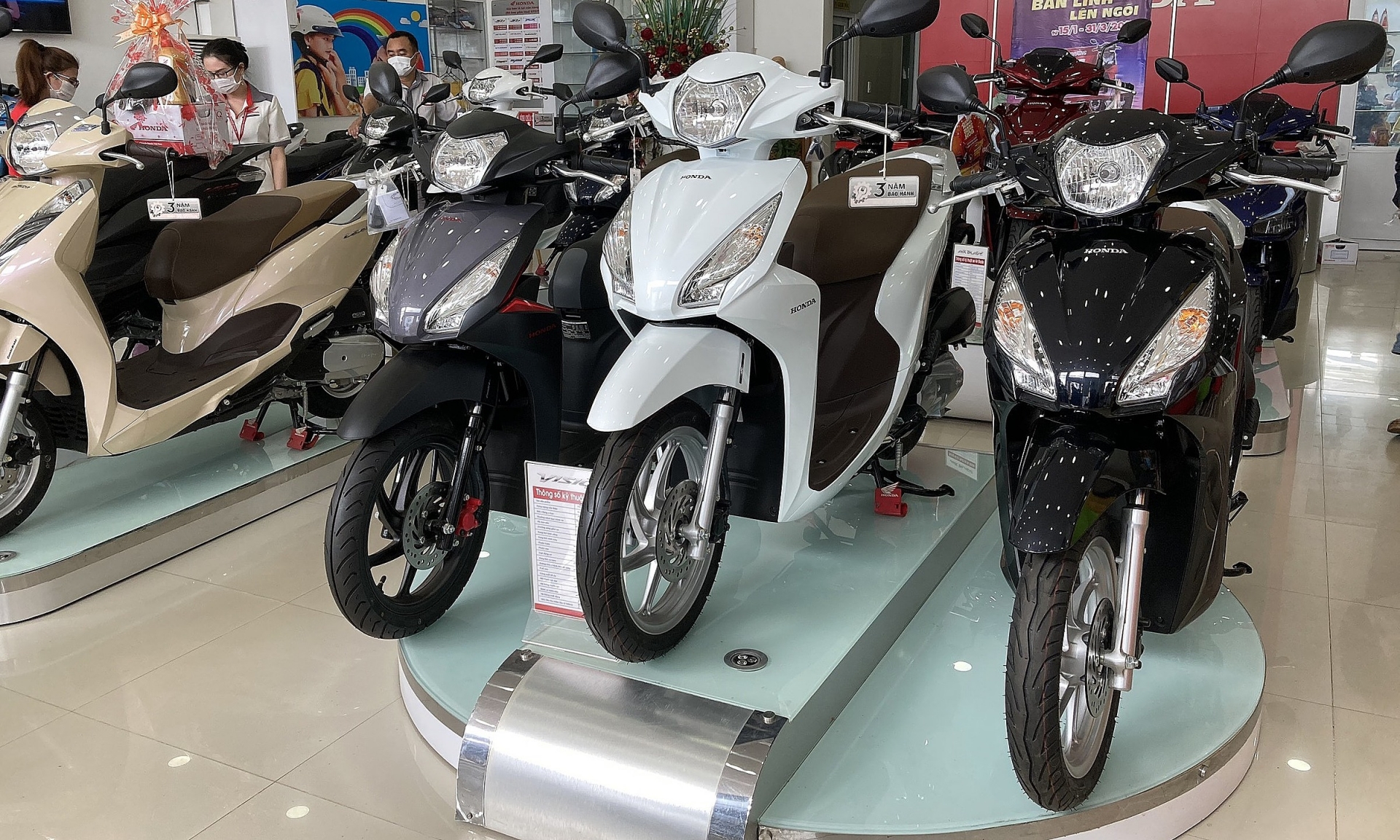 Nối nót Honda Lead, Vision... cũng giảm mạnh. Nối nót Honda Lead, Vision... cũng giảm mạnh.