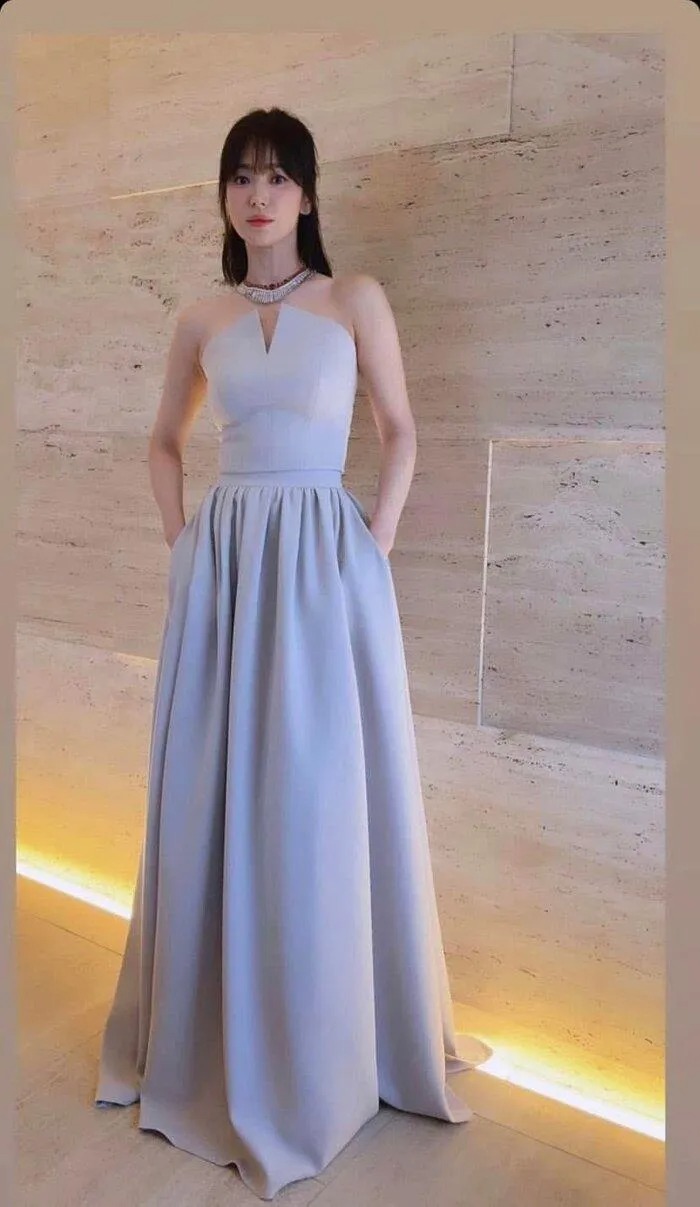 Nhan sắc lão hóa ngược ở tuổi 41 của Song Hye Kyo. Nhan sắc lão hóa ngược ở tuổi 41 của Song Hye Kyo.