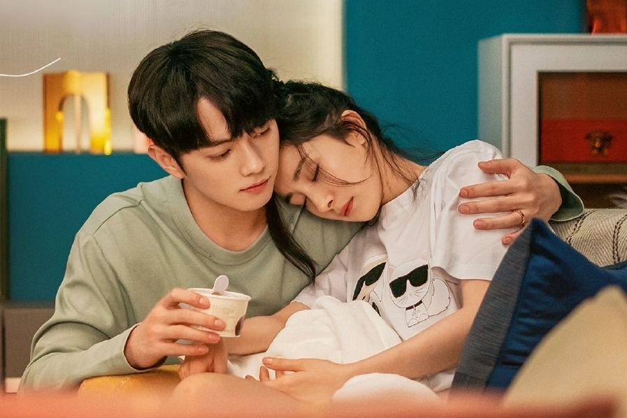 Dù cốt truyện không mới mẻ nhưng nhan sắc và visual của cặp đôi lại được nhiều người hết lời khen ngợi.