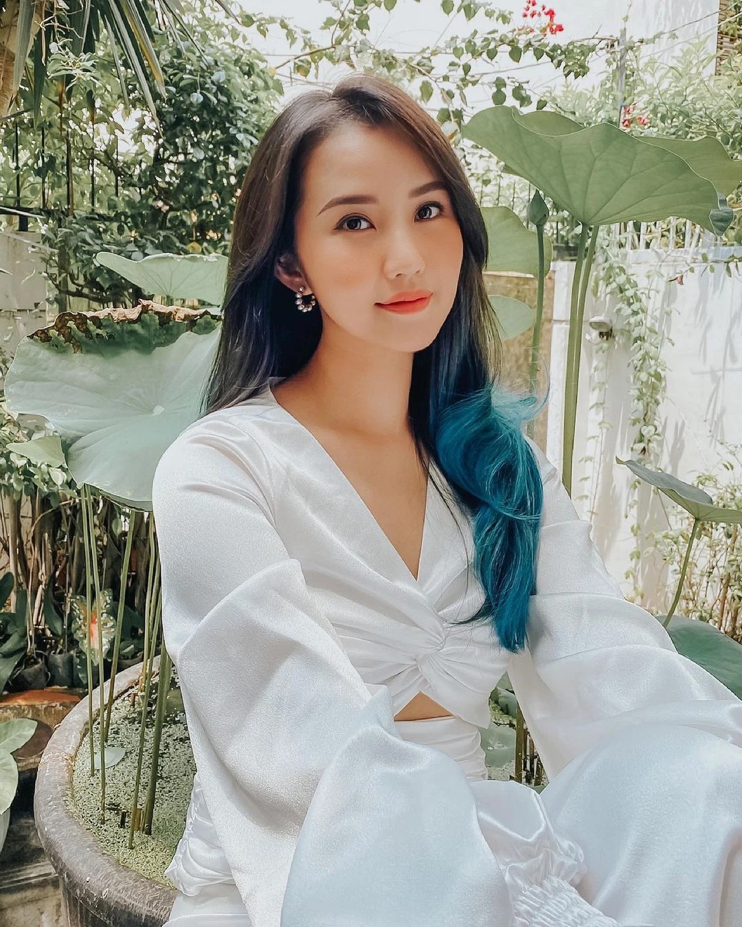Lộ nhan sắc khác lạ của bà xã thiếu gia Phan Thành sau hơn 1 năm sinh con - Ảnh 1 Lộ nhan sắc khác lạ của bà xã thiếu gia Phan Thành sau hơn 1 năm sinh con - Ảnh 1