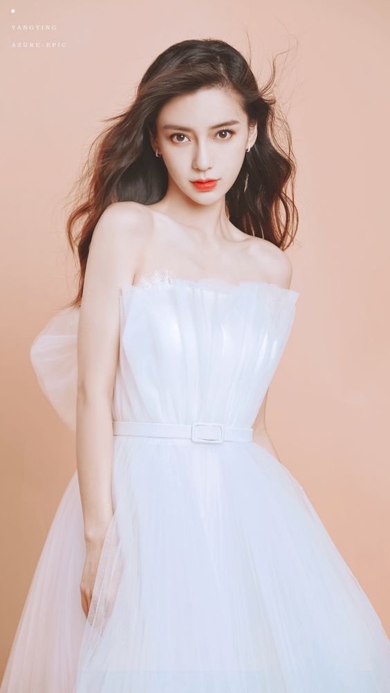 Hôn nhân thất bại, Angela Baby bị chê cười sau khi nói triết lý tình yêu - Ảnh 1 Hôn nhân thất bại, Angela Baby bị chê cười sau khi nói triết lý tình yêu - Ảnh 1