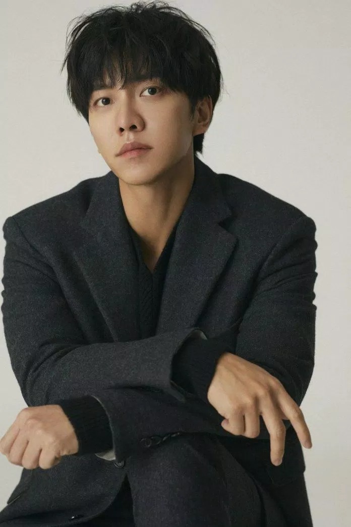 Bí mật ăn chặn tiền bị phanh phui, nữ CEO lập tức nổi giận với Lee Seung Gi - Ảnh 1 Bí mật ăn chặn tiền bị phanh phui, nữ CEO lập tức nổi giận với Lee Seung Gi - Ảnh 1