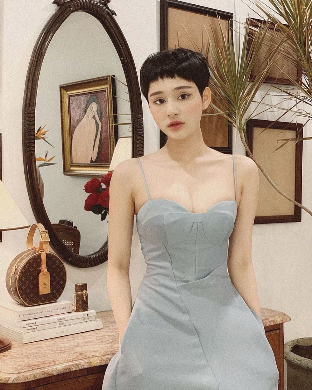 Hiền Hồ để lộ gương mặt khác lạ cùng thái độ khó hiểu sau bê bối đời tư - Ảnh 1 Hiền Hồ để lộ gương mặt khác lạ cùng thái độ khó hiểu sau bê bối đời tư - Ảnh 1