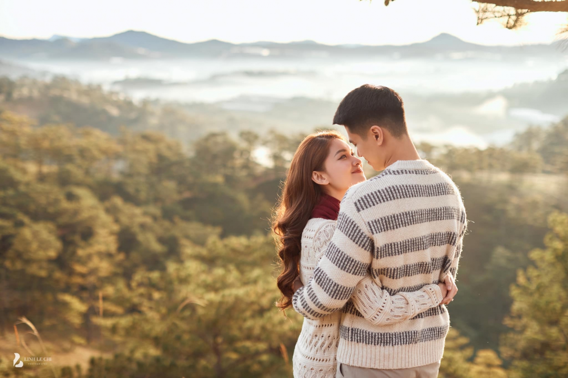 Cả hai dù yêu xa nhưng tình cảm vẫn mặn nồng. Ảnh FBNV