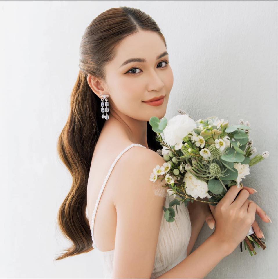 Á hậu Thùy Dung chơi lớn trong ngày cưới, không sợ bị hội chị em lấn át	 - Ảnh 2