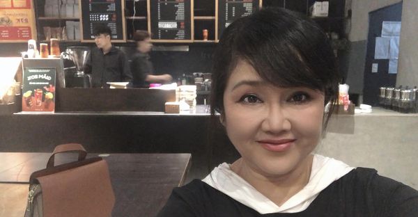 Ở tuổi U60, BTV Thu Uyên vẫn không khác nhiều về gương mặt so với trước đây. Ở tuổi U60, BTV Thu Uyên vẫn không khác nhiều về gương mặt so với trước đây.