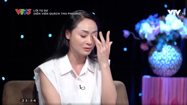 Mẹ Mạnh Trường tiết lộ những kỷ niệm trong quá khứ. Ảnh chụp màn hình Mẹ Mạnh Trường tiết lộ những kỷ niệm trong quá khứ. Ảnh chụp màn hình