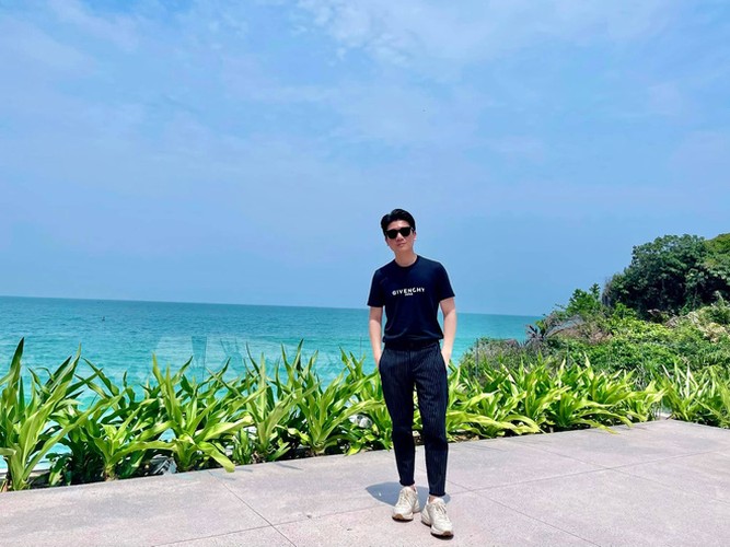 Hình ảnh điển trai của Đỗ Quang Vinh đúng chuẩn tổng tài ngôn tình trong lòng hội chị em. Hình ảnh điển trai của Đỗ Quang Vinh đúng chuẩn tổng tài ngôn tình trong lòng hội chị em.
