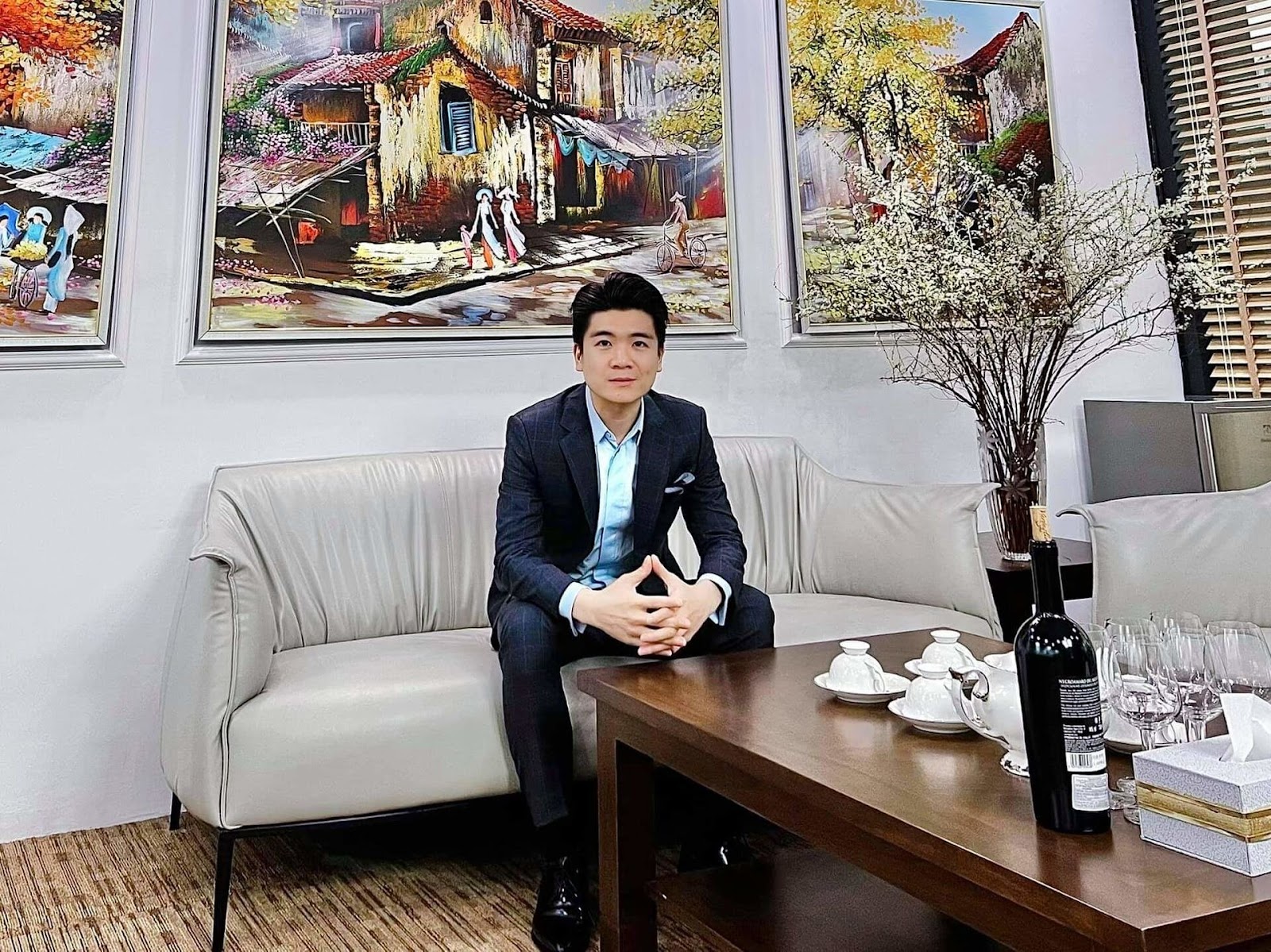 Anh chồng Đỗ Mỹ Linh khoe ảnh trong phòng tắm khiến hội chị em 'đỏ mặt' - Ảnh 4