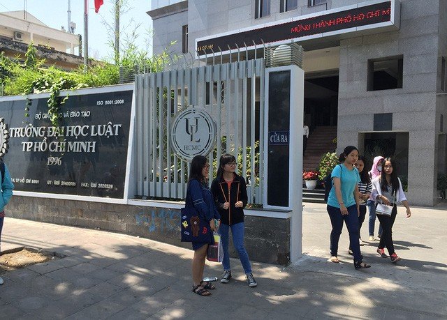 Trường Đại học Luật Tp.HCM, cơ sở chính tại quận 4, Tp.HCM.