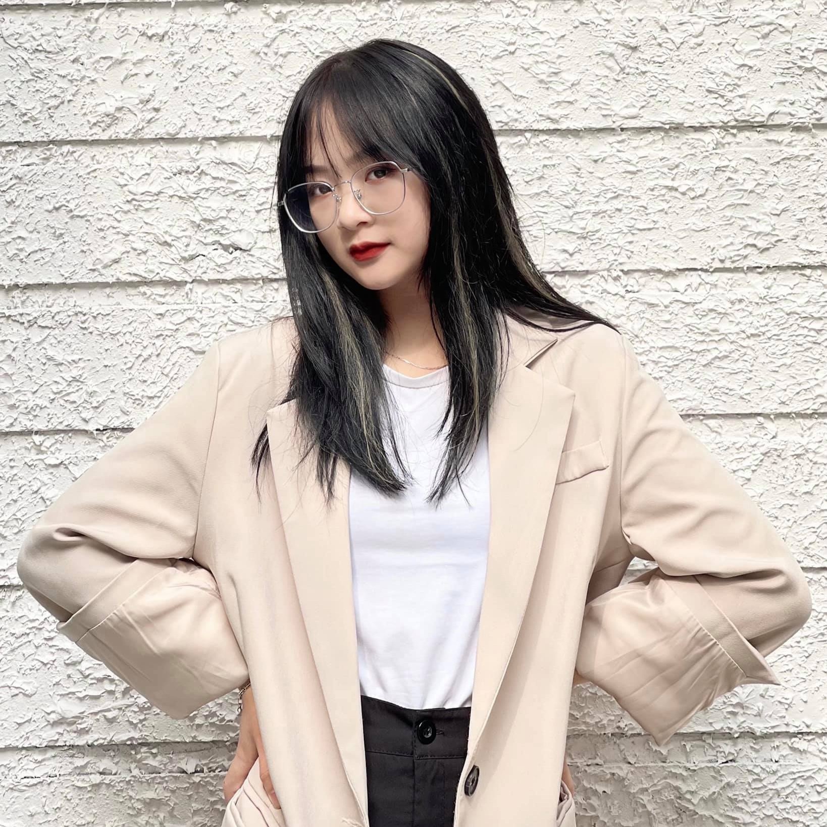 Gấm Kami là ai? Tiểu sử, đời tư và sự nghiệp của