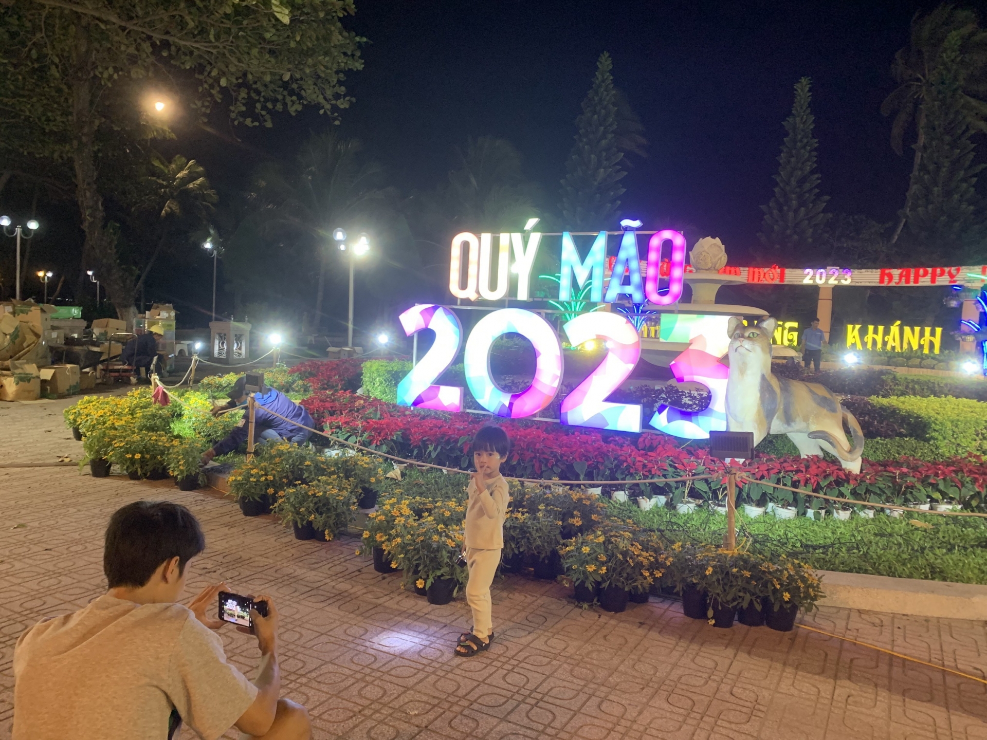 Tượng mèo tại công viên bờ biển, đường Trần Phú, Tp.Nha Trang.