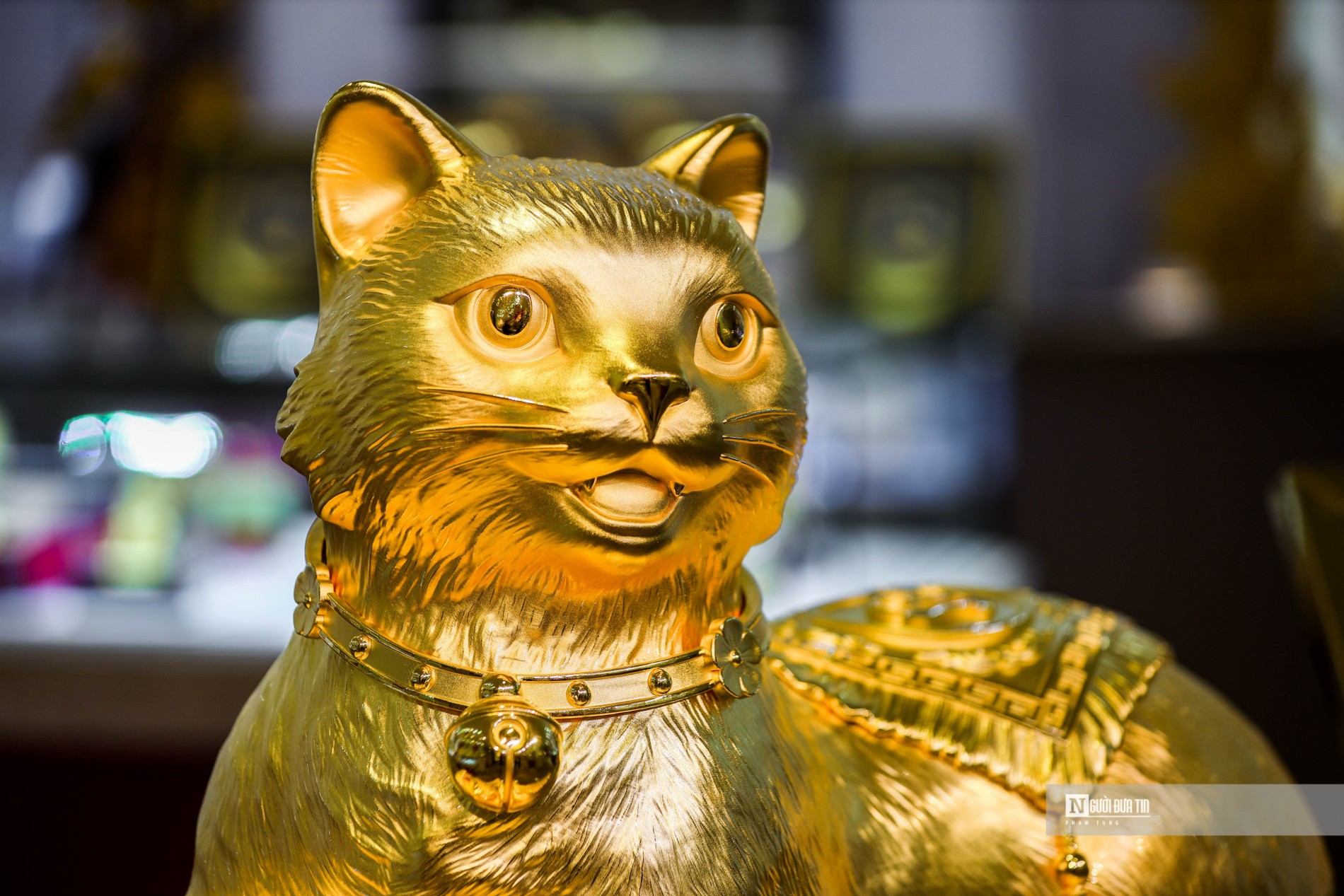 'Kim Mão Vương Bảo' tượng trưng cho sự cát tường, thu hút sinh khí, tài lộc, phú quý và thịnh vượng trong năm mới.