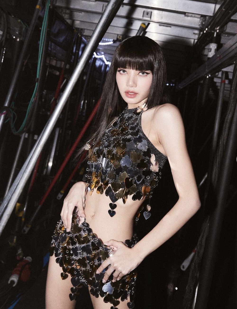 Lisa (BlackPink) mua biệt thự 6 triệu USD.