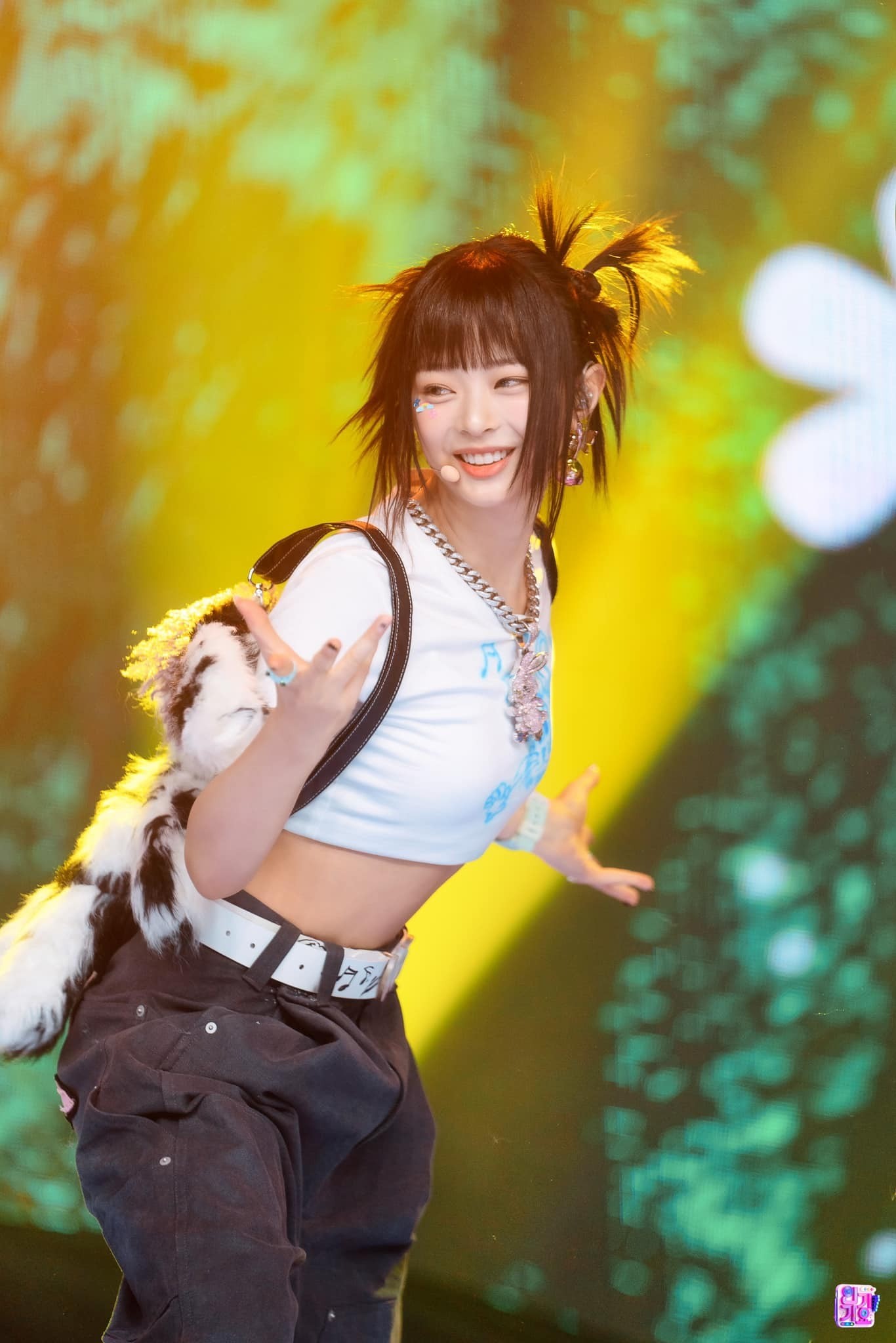 Nữ idol Kpop gốc Việt Hanni (NewJeans) là ai? Tiểu sử, đời tư và sự nghiệp ca sĩ Hanni - Ảnh 10