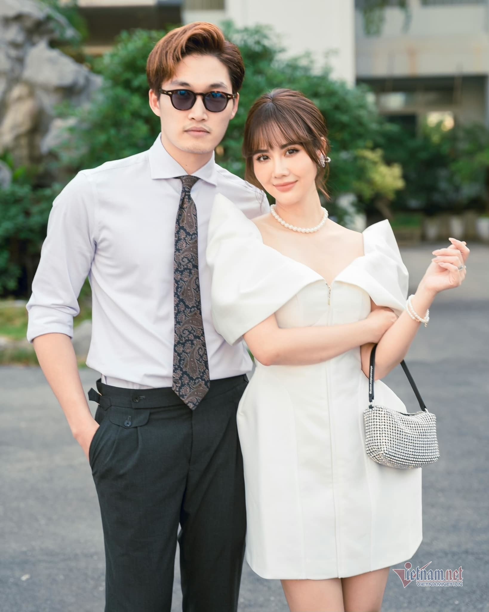 Huyền Lizzie và Đình Tú liên tục bị đồn 'phim giả tình thật'. Ảnh FBNV