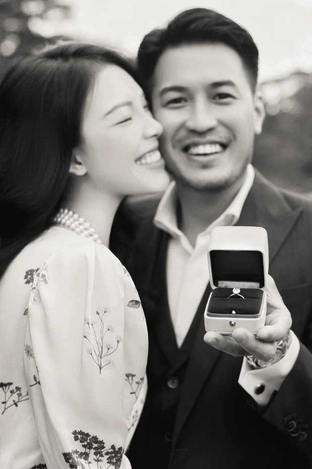 Linh Rin và Phillip Nguyễn được nhận xét đẹp đôi. Linh Rin và Phillip Nguyễn được nhận xét đẹp đôi.