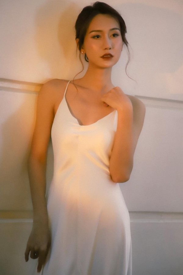 Lynk Lee khoe nhan sắc ngày càng nữ tính. Ảnh FBNV