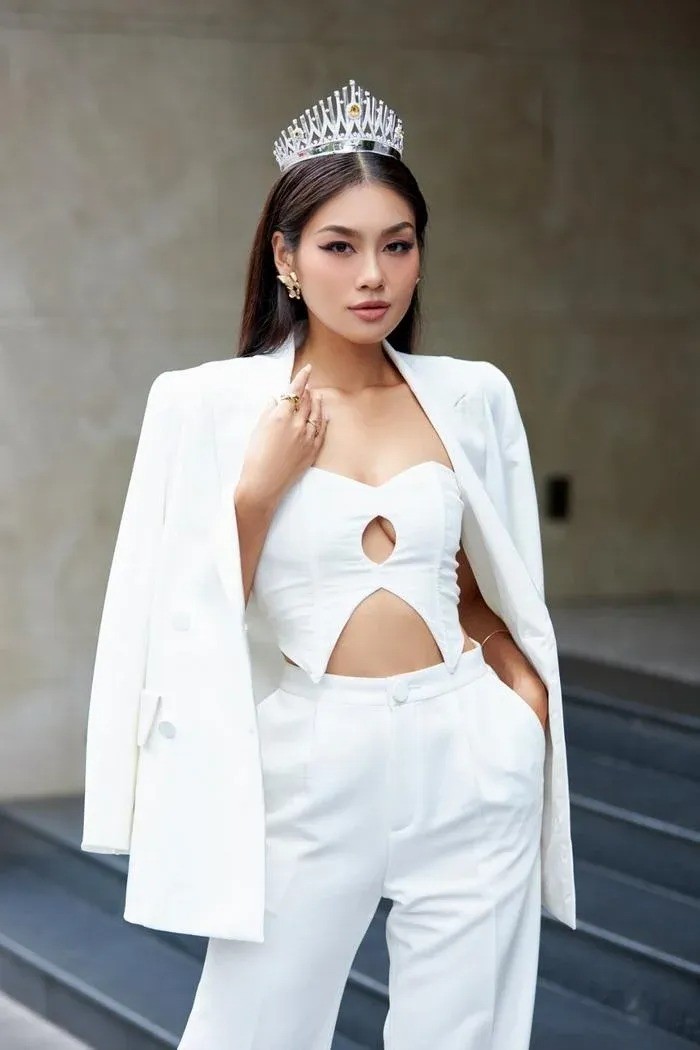 Á hậu Thảo Nhi Lê có động thái lạ giữa lúc có nguy cơ mất suất thi quốc tế - Ảnh 1 Á hậu Thảo Nhi Lê có động thái lạ giữa lúc có nguy cơ mất suất thi quốc tế - Ảnh 1