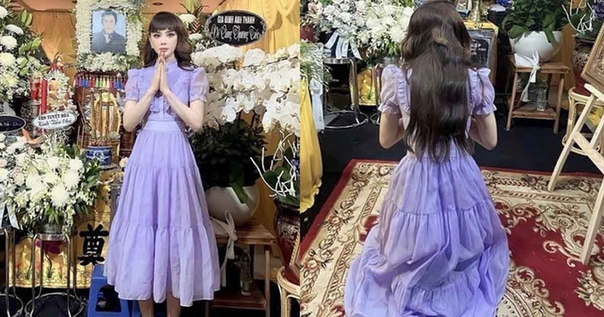 Lâm Khánh Chi cũng bị chỉ trích vì mặc điệu đà đến viếng cố nghệ sĩ Vũ Linh. Ảnh FBNV