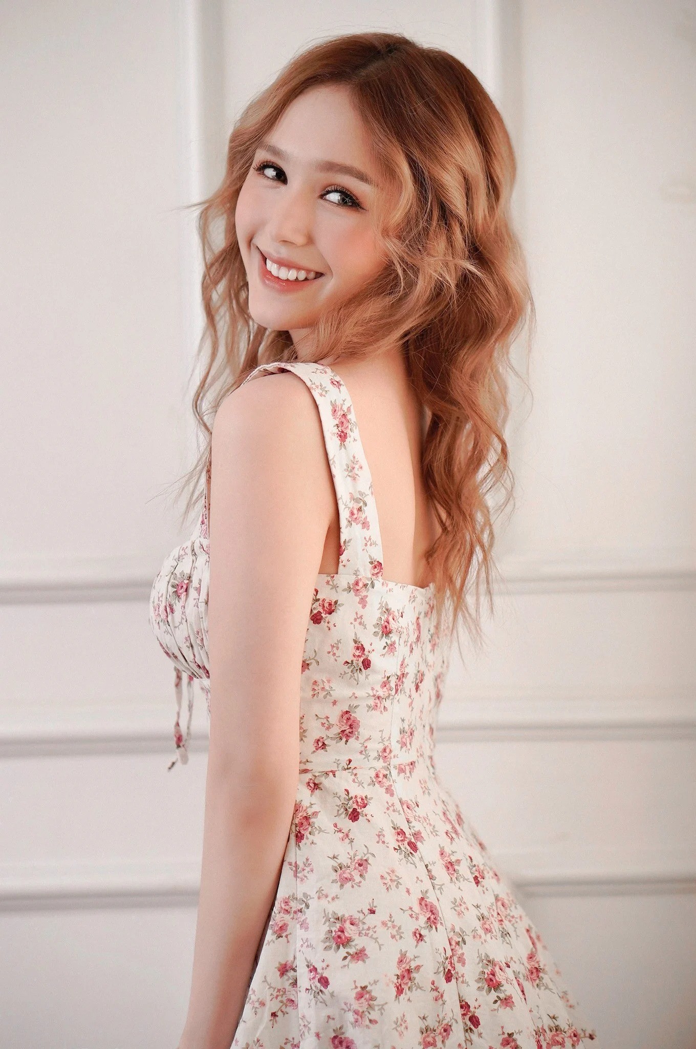 Cô nàng bị nhầm là con lai nhưng thực tế lại là người Việt xịn. Ảnh FBNV